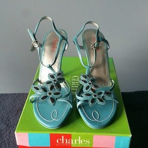 BNIB Charles David Turquoise & Silver Sz 7 Sandals